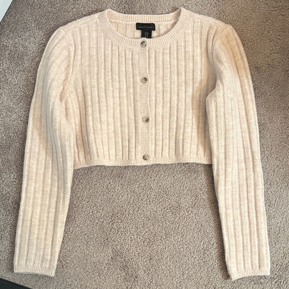 House of Harlow 1960 Oatmeal/Light Pink Button-Up Cropped Cardigan